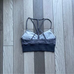 ALO Yoga Women's Gray Strappy Sports Bra